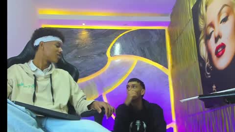 Snapshot of guys_hard_cock chatting on March 2026 03:28:01 AM guys_hard_cock online show from March 2026 03:28:01 AM