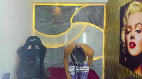 Snapshot of guys_hard_cock chatting on April 2026 07:45:01 AM guys_hard_cock online show from April 2026 07:45:01 AM