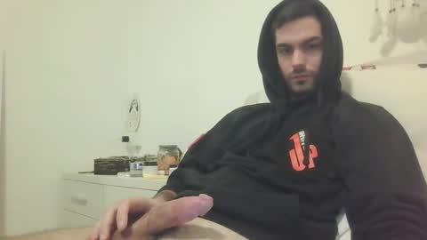 Snapshot of gvmnn988 chatting on December 2024 04:27:02 PM gvmnn988 online show from December 2024 04:27:02 PM