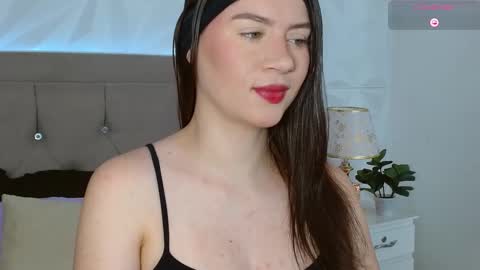 Gwen Drew online show from October 2025 12:50:01 PM