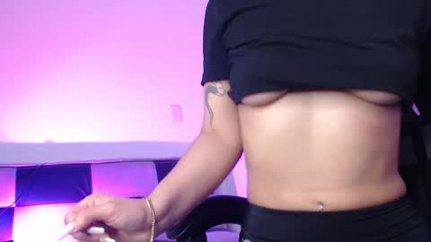 gwenhazel online show from November 2025 11:22:02 AM