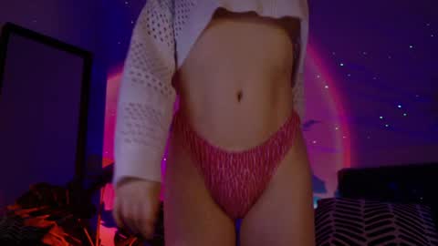 gwenhilton online show from January 2025 05:42:01 AM