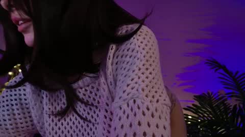 gwenhilton online show from February 2025 09:00:02 AM