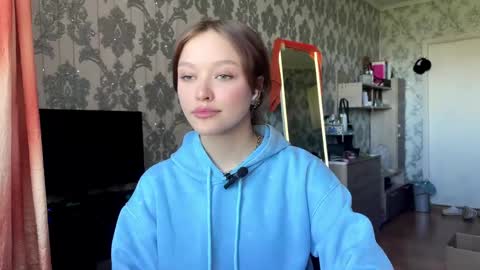 Snapshot of gwynethoverdick chatting on May 2026 06:11:01 AM Nika Kova online show from May 2026 06:11:01 AM
