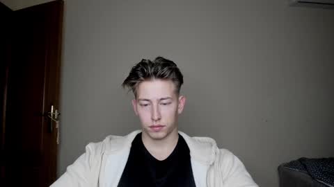 Oliver online show from January 2025 08:26:02 PM