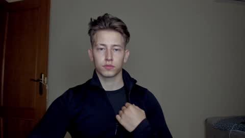 Oliver online show from February 2025 08:02:02 PM