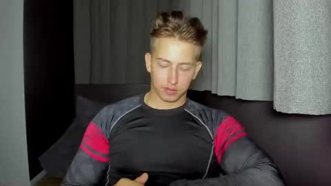 Oliver online show from September 2025 06:51:01 PM