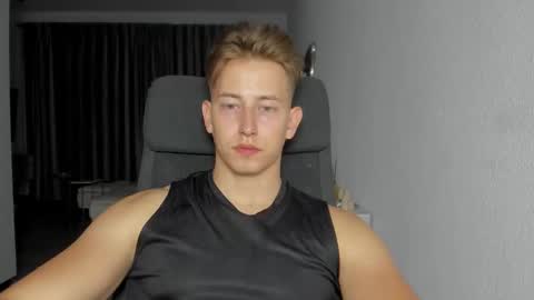 Oliver online show from October 2025 10:43:02 PM