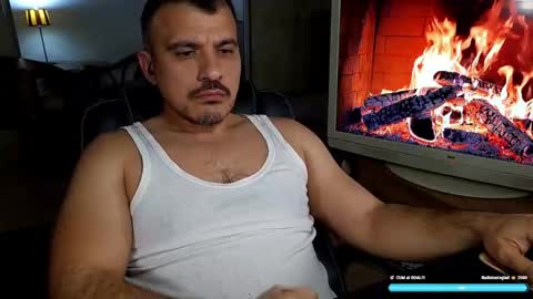 Snapshot of gymd4ddy chatting on April 2026 06:32:01 PM gymd4ddy online show from April 2026 06:32:01 PM