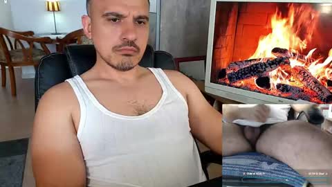 Snapshot of gymd4ddy chatting on June 2026 11:23:01 AM gymd4ddy online show from June 2026 11:23:01 AM