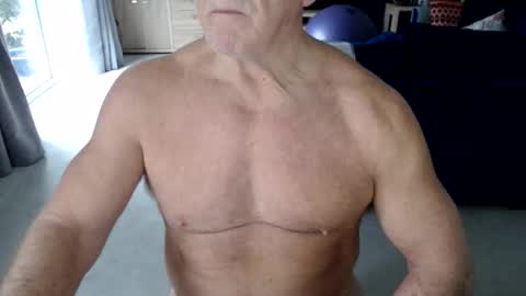 Snapshot of gymguyuk28 chatting on January 2026 11:48:02 AM Gymguy online show from January 2026 11:48:02 AM