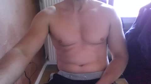 Snapshot of gymxxx_ chatting on April 2026 11:29:01 AM gymxxx_ online show from April 2026 11:29:01 AM