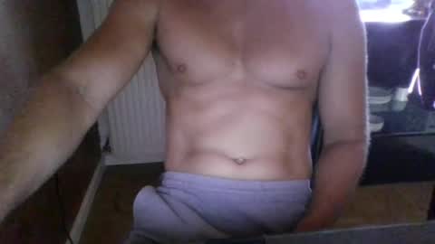 Snapshot of gymxxx_ chatting on June 2026 05:12:02 AM gymxxx_ online show from June 2026 05:12:02 AM