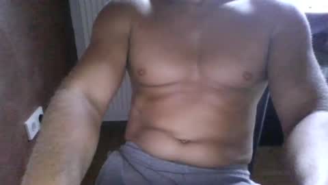 Snapshot of gymxxx_ chatting on July 2026 05:01:01 AM gymxxx_ online show from July 2026 05:01:01 AM