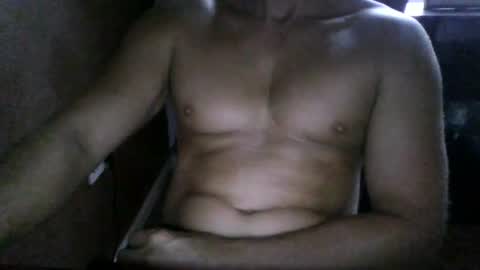 Snapshot of gymxxx_ chatting on August 2026 05:18:01 AM gymxxx_ online show from August 2026 05:18:01 AM