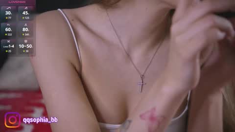 Snapshot of hadleynichols chatting on December 2025 01:21:02 AM Hi Im Rebecca Glad to see you in my room PVT is open online show from December 2025 01:21:02 AM