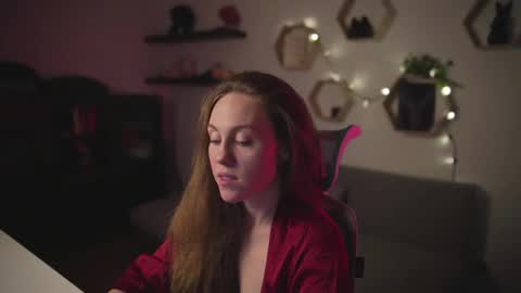 hahayessihaveone online show from October 2025 08:07:01 PM