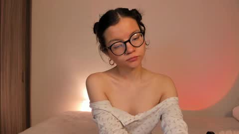 Snapshot of hailey_firee chatting on December 2024 06:08:02 AM Hailey online show from December 2024 06:08:02 AM