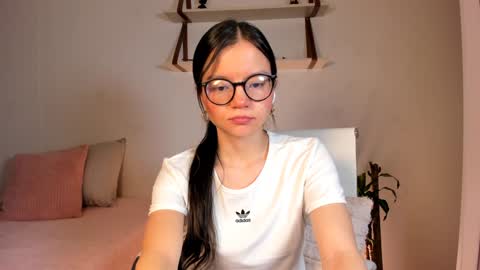 Snapshot of hailey_firee chatting on January 2025 12:17:01 AM Hailey online show from January 2025 12:17:01 AM