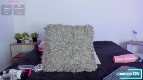 Snapshot of hailey_hadid chatting on September 2025 07:16:01 PM hailey_hadid online show from September 2025 07:16:01 PM