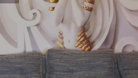 HaileyPeach online show from October 2025 04:58:02 PM