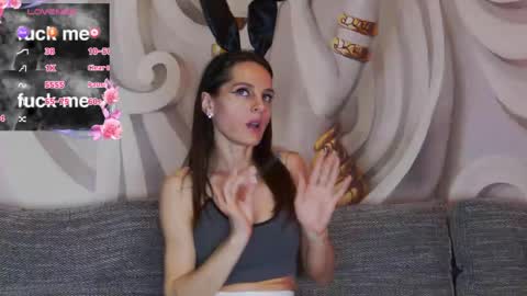 HaileyPeach online show from April 2026 05:32:02 PM