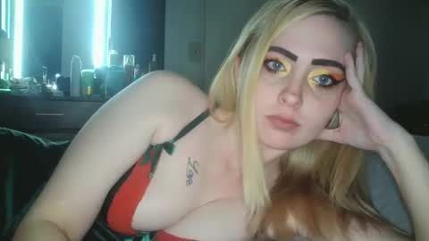 Hailey and d online show from December 2024 05:12:01 AM