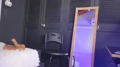 haileycat_ online show from February 2026 01:58:01 AM