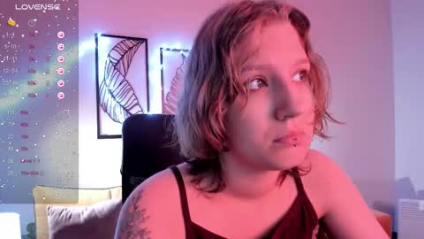 Hailey online show from November 2025 09:00:02 AM