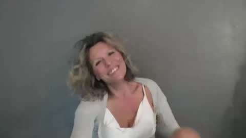 Hailey online show from April 2026 04:34:01 PM