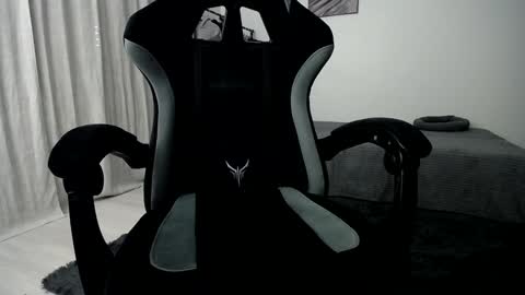 Adam online show from January 2025 01:38:02 AM