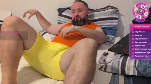 Snapshot of hairyman86 chatting on March 2026 04:18:02 AM hairyman86 online show from March 2026 04:18:02 AM