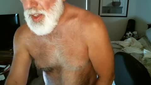 Snapshot of hairypecsguy chatting on June 2026 06:54:02 PM Hairy pecs online show from June 2026 06:54:02 PM