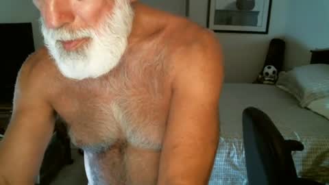 Snapshot of hairypecsguy chatting on July 2026 06:28:01 AM Hairy pecs online show from July 2026 06:28:01 AM