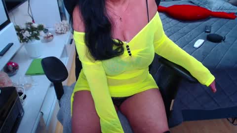 Snapshot of hairypussygranny chatting on January 2025 12:43:02 PM Monika online show from January 2025 12:43:02 PM
