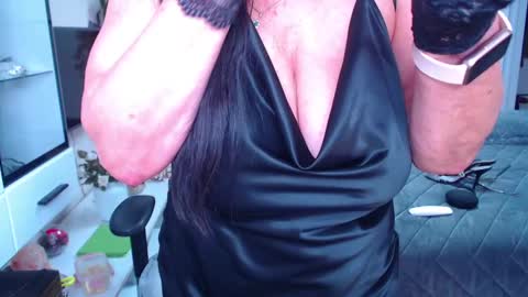 Snapshot of hairypussygranny chatting on February 2025 08:44:01 AM Monika online show from February 2025 08:44:01 AM