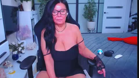 Snapshot of hairypussygranny chatting on September 2025 09:58:02 AM Monika online show from September 2025 09:58:02 AM