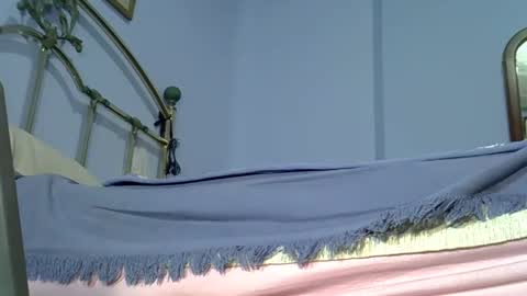 Snapshot of hairypussyxl chatting on January 2025 05:06:01 PM hairypussyxl online show from January 2025 05:06:01 PM