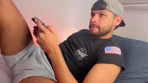 Independent       model  online show from January 2026 09:09:01 PM