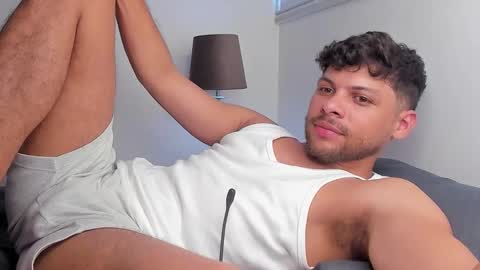 Independent       model  online show from March 2026 09:12:01 PM