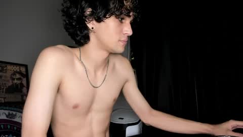 Snapshot of halan_jr chatting on April 2026 09:40:01 AM halan online show from April 2026 09:40:01 AM