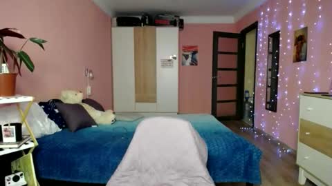 Ann online show from November 2025 03:51:01 PM