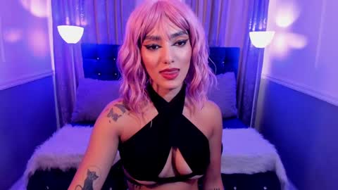 Snapshot of hallsred_rh chatting on January 2025 08:59:02 PM Halls Red online show from January 2025 08:59:02 PM