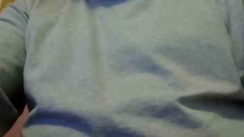 Snapshot of hamhead71 chatting on April 2026 06:17:02 AM hamhead71 online show from April 2026 06:17:02 AM