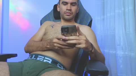 hamiltong12 online show from February 2026 11:37:01 PM