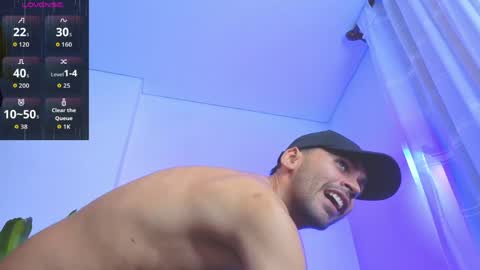 hamiltong12 online show from April 2026 10:08:02 PM