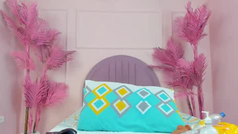 hanaahquinn online show from March 2025 11:33:01 AM