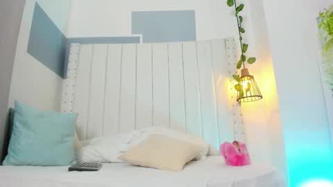 hanah_gray online show from October 2025 11:06:01 AM