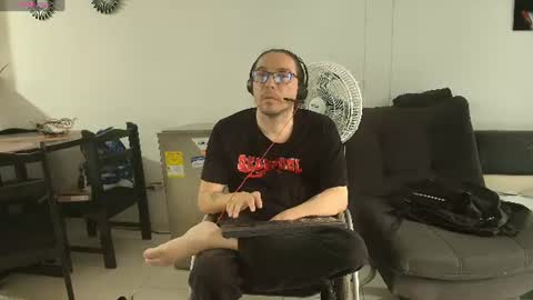 Snapshot of handicappedsex chatting on June 2026 11:59:02 AM my only tetraking Charly QuadriplegicMy Feet Havent Walked For 30 Years They Are Soft They Are Holy online show from June 2026 11:59:02 AM