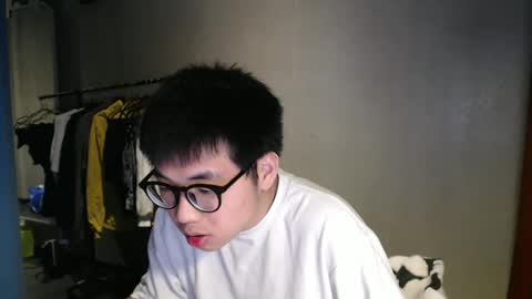 handsome_mannn online show from February 2025 08:52:02 PM